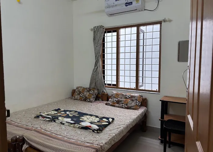 Golden Beach Home Stay
