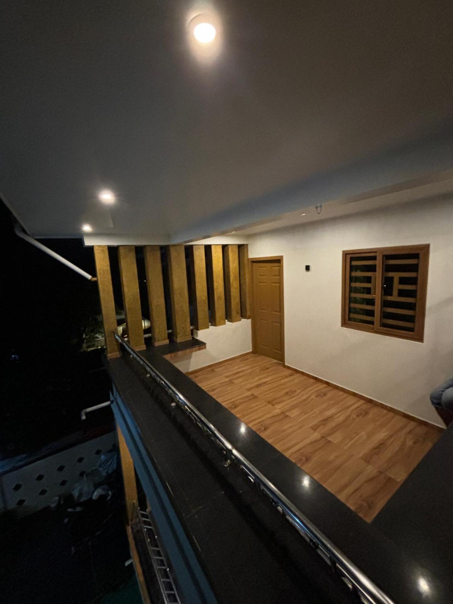 Homestay Golden *